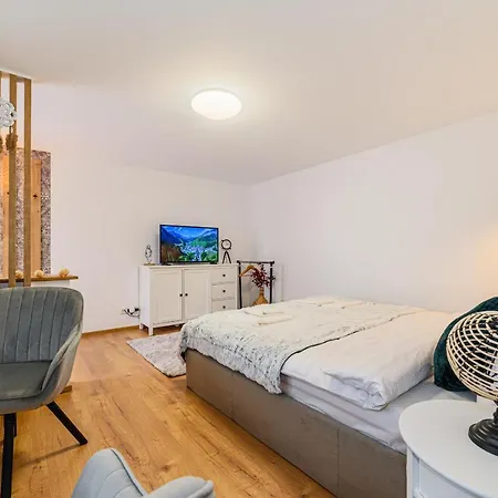 Sun X Mountains - Strada Sforii Apartment *